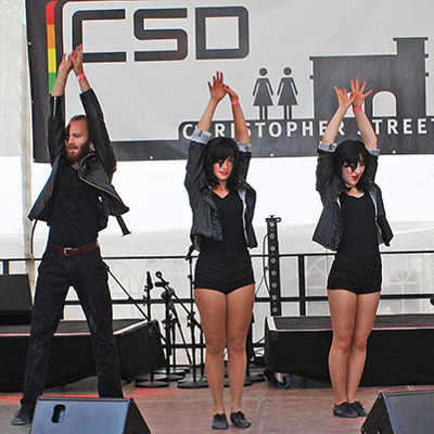 Show, Musik und Tanz auf der Kornmarktbühne waren der Publikumsmagnet der CSD-Fete.
