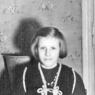 1939 entstand dieses Foto der elfjährigen Marianne Elikan, die in einem „Judenhaus“ Brückenstraße 82 wohnte. Foto: Stadtarchiv