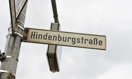 Straßenschild Hindenburgstraße.
