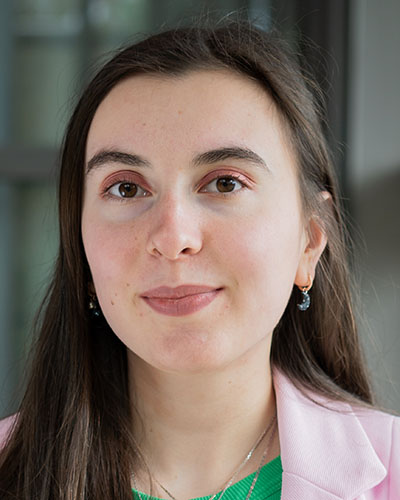 Diana Podoynitsyn.